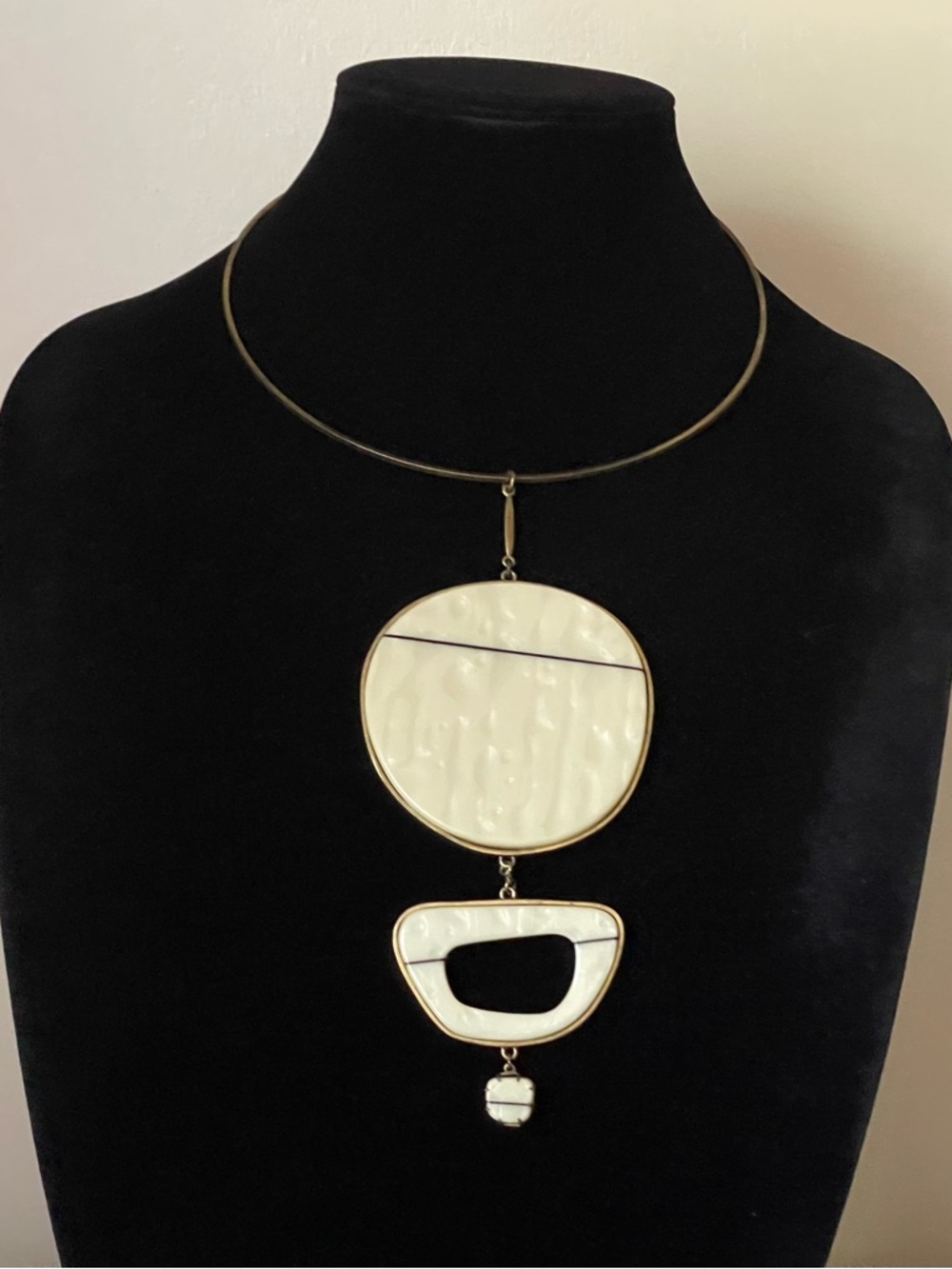 Chico's White and Gold Sculptural Drop Pendant Necklace